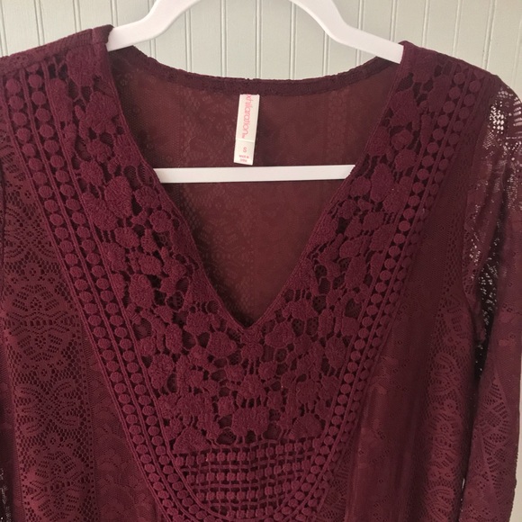 NWT Small xhilaration Burgundy Lace V-Neck Dress - Picture 2 of 5